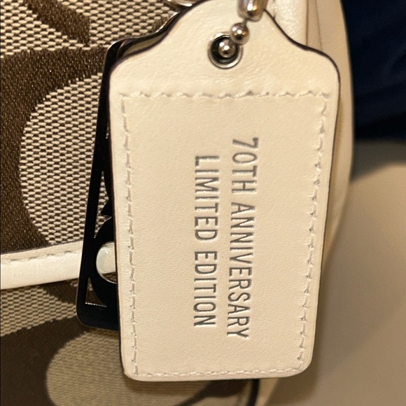Coach Willis 70th Anniversary Signature Legacy Chalk White Leather Satchel - Picture 8 of 17